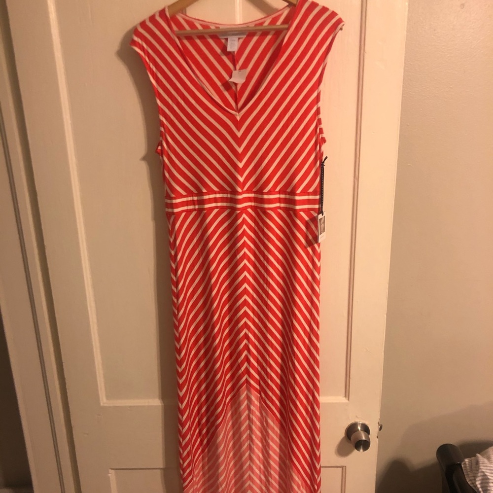 NWT Jessica Simpson maxi dress size large. Never worn!